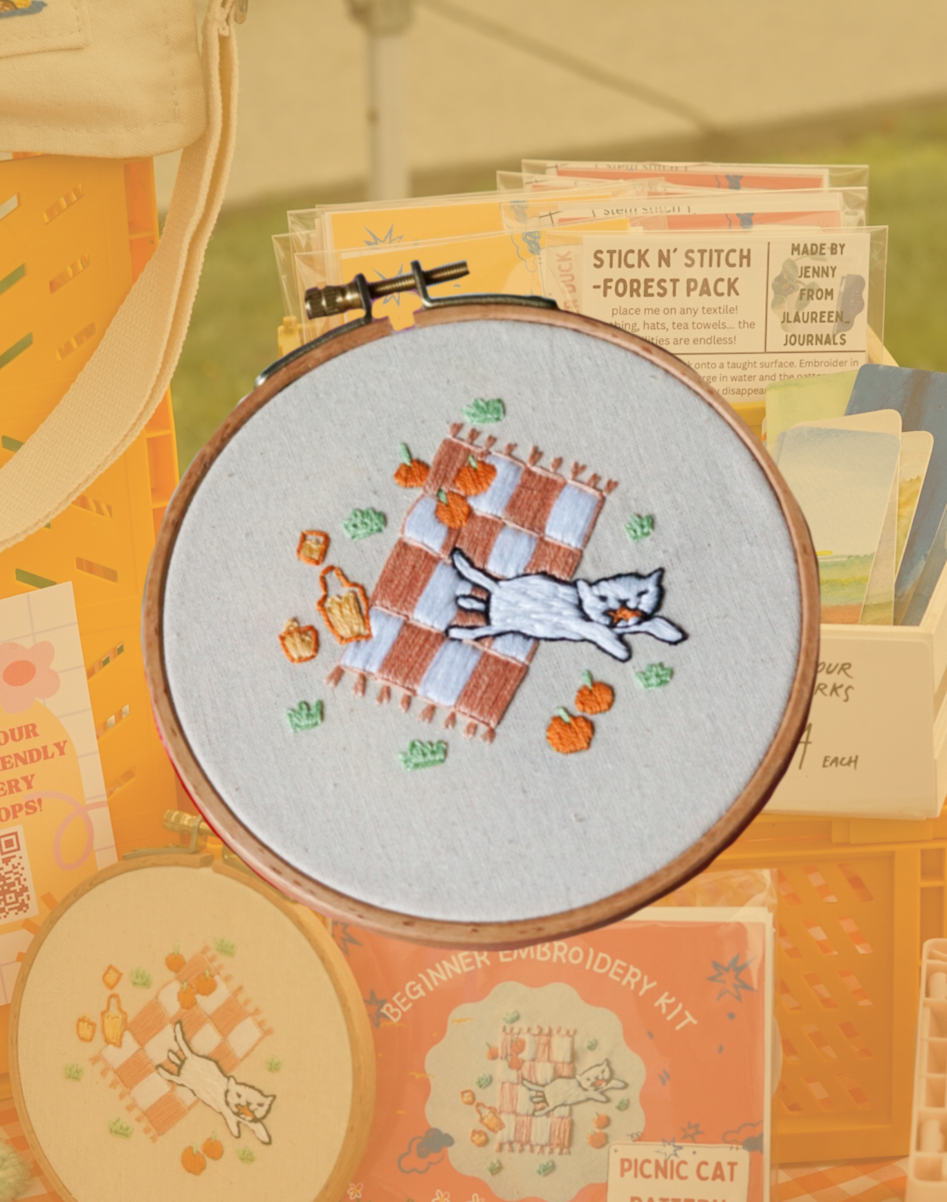 Embroidery Kit (Beginner) - PICNIC CAT